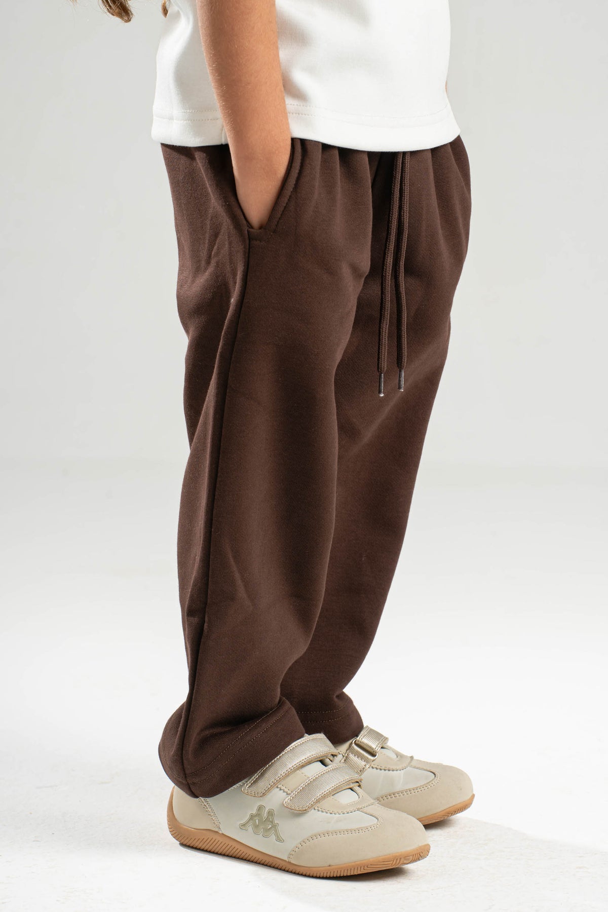 DARK BROWN LITTLE ONES RELAXED LIGHTWEIGHT SWEATPANTS
