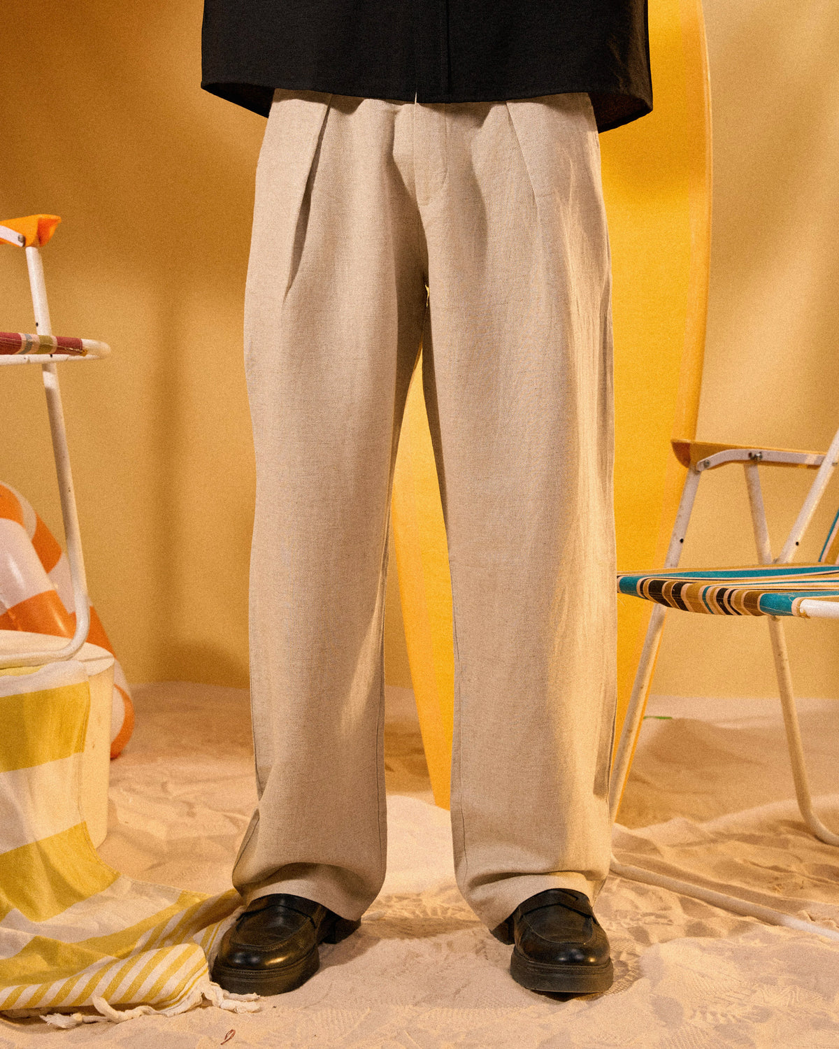 BEIGE PLEATED LINEN PANTS