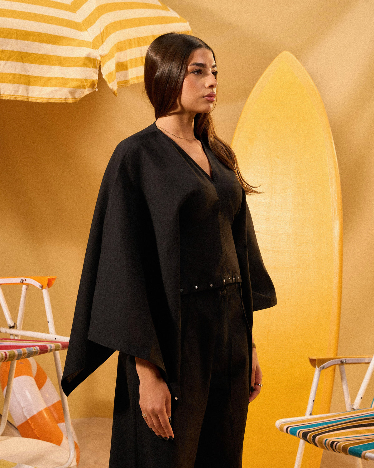 BLACK WOMEN'S STUDDED LINEN PONCHO