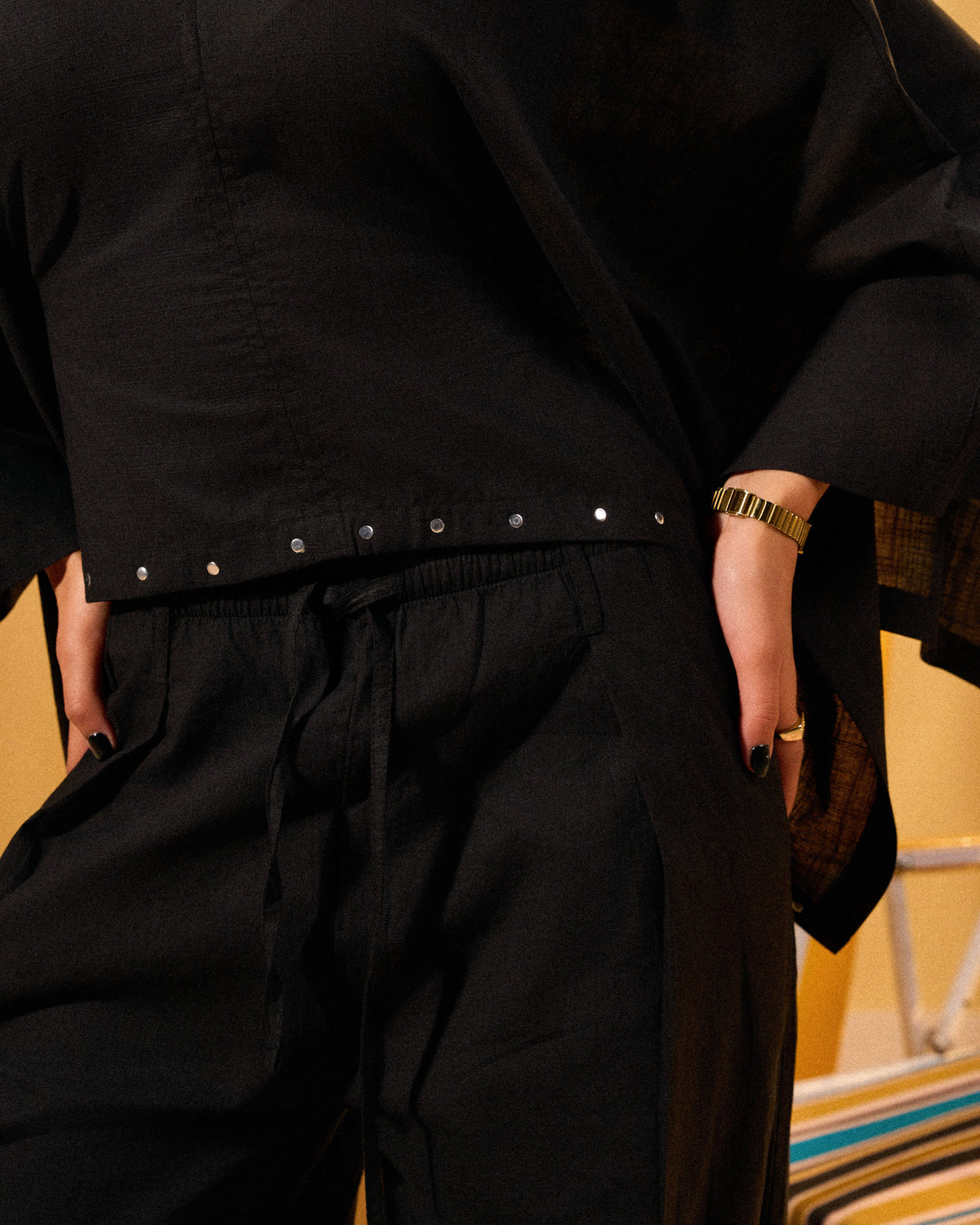 BLACK WOMEN'S CLASSIC LINEN PANTS
