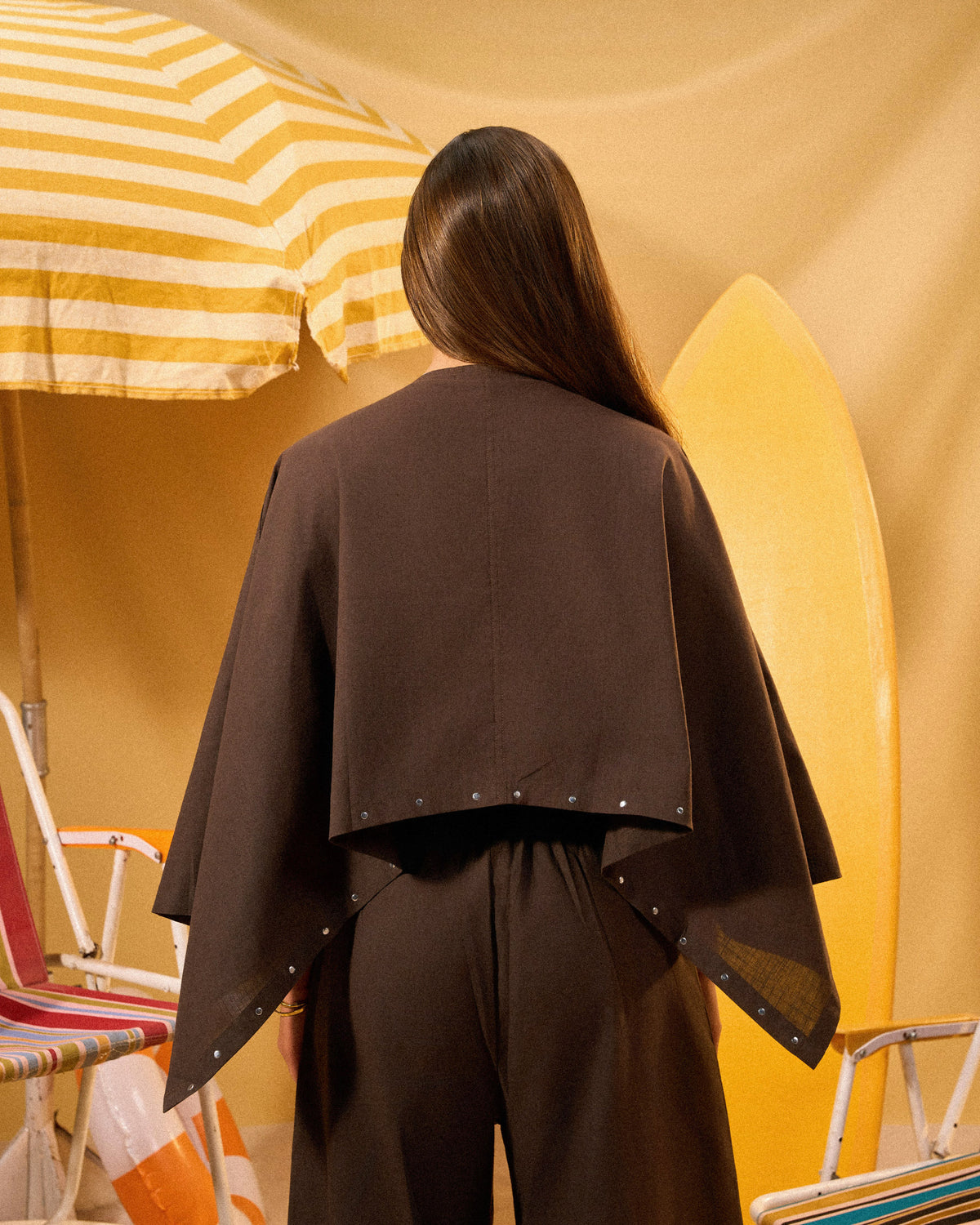 DARK BROWN WOMEN'S STUDDED LINEN PONCHO