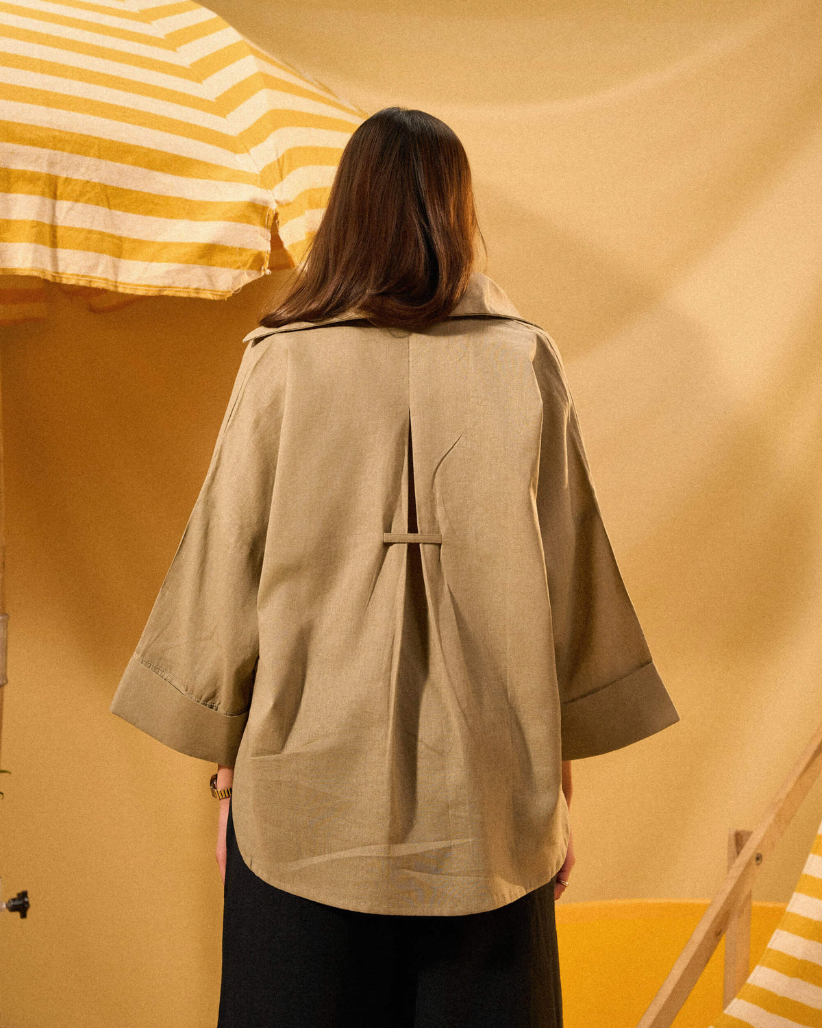 DARK BEIGE RELAXED LINEN SHIRT