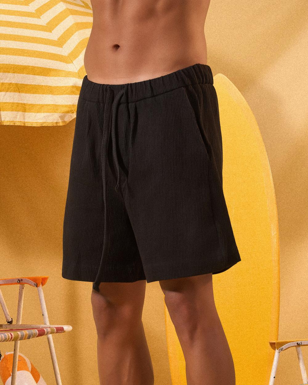 BLACK RIDGED SHORT