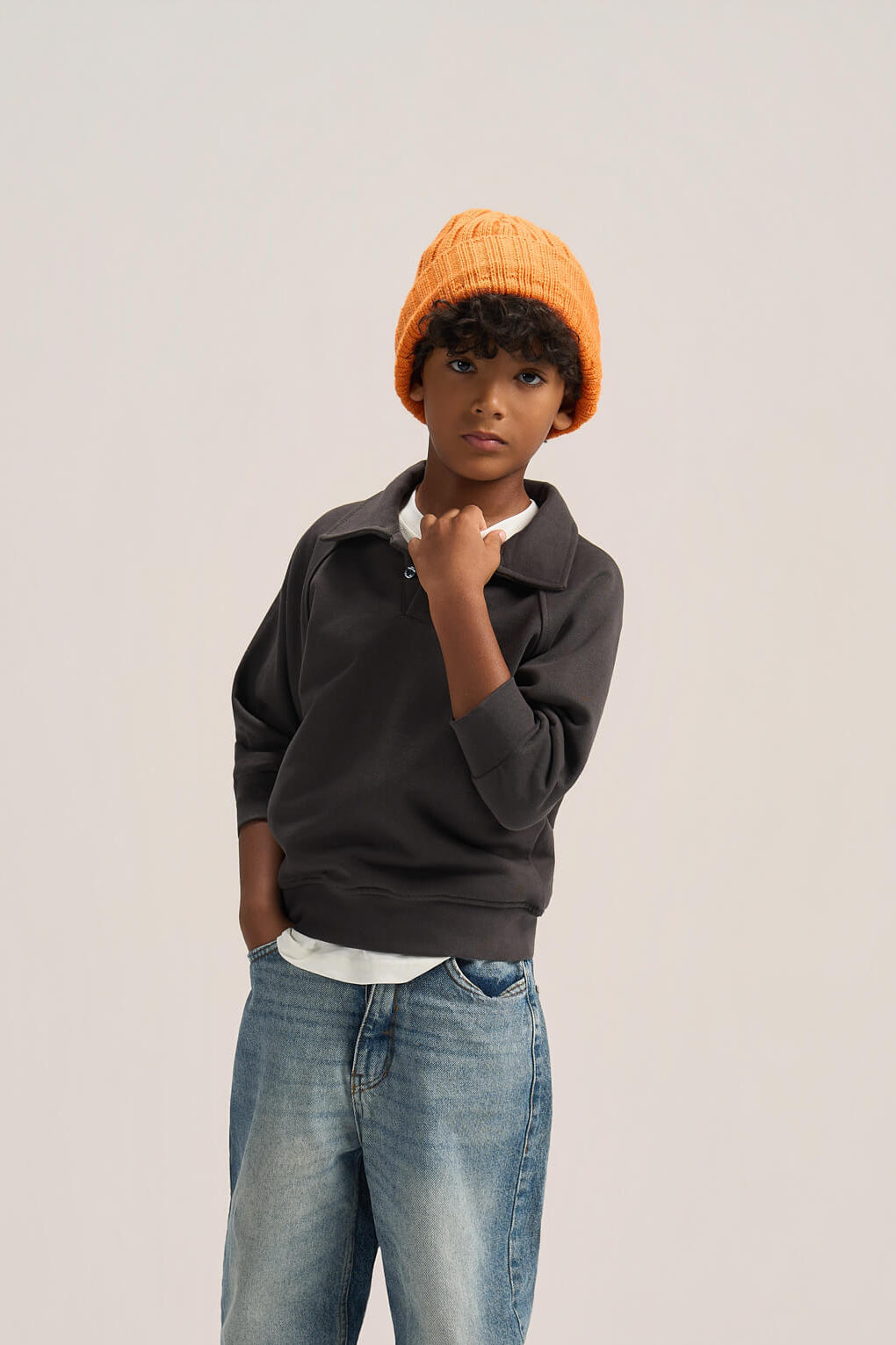 DARK GREY LITTLE ONES V-NECK COLLAR SWEATSHIRT