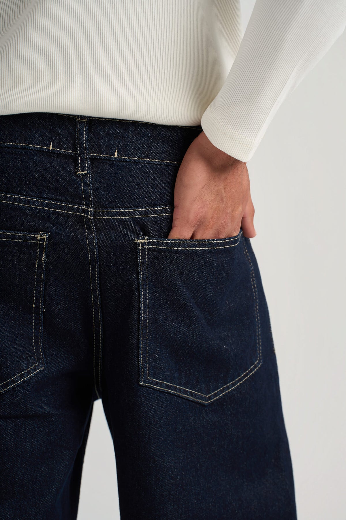 EVERYDAY STRAIGHT LEG DENIM PANTS