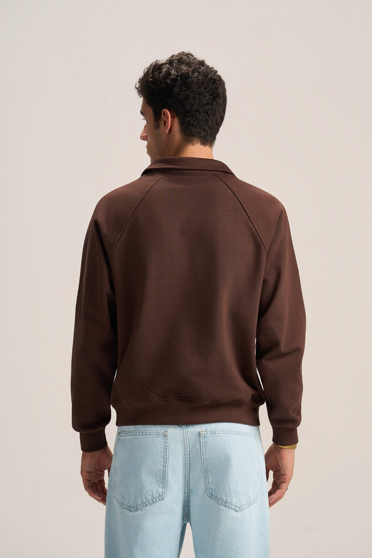 V-NECK COLLAR SWEATSHIRT