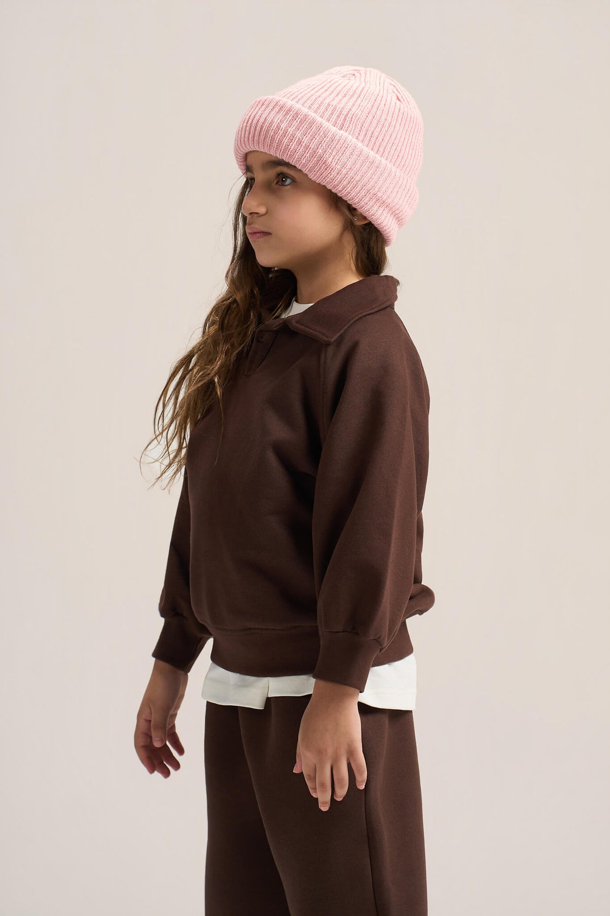 DARK BROWN LITTLE ONES V-NECK COLLAR SWEATSHIRT