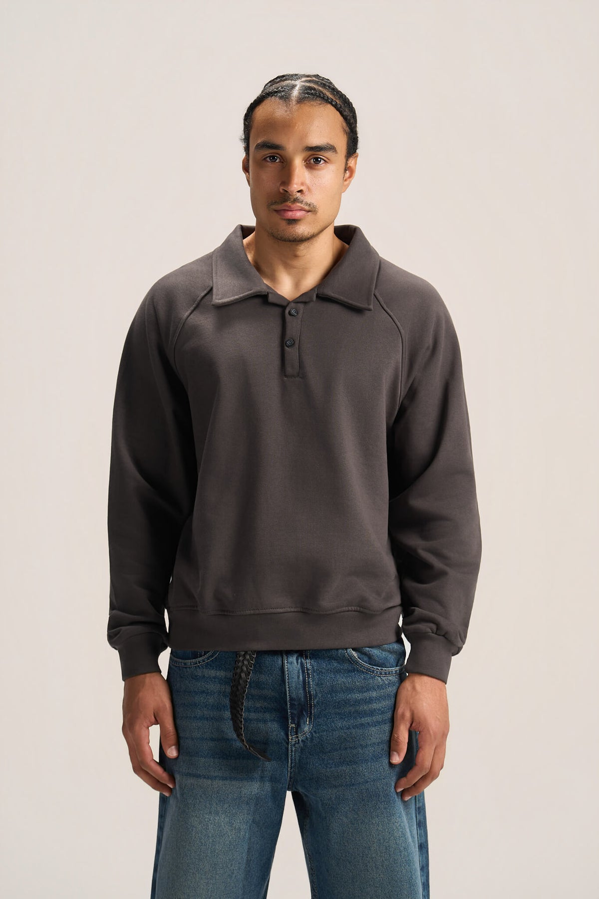 V-NECK COLLAR SWEATSHIRT