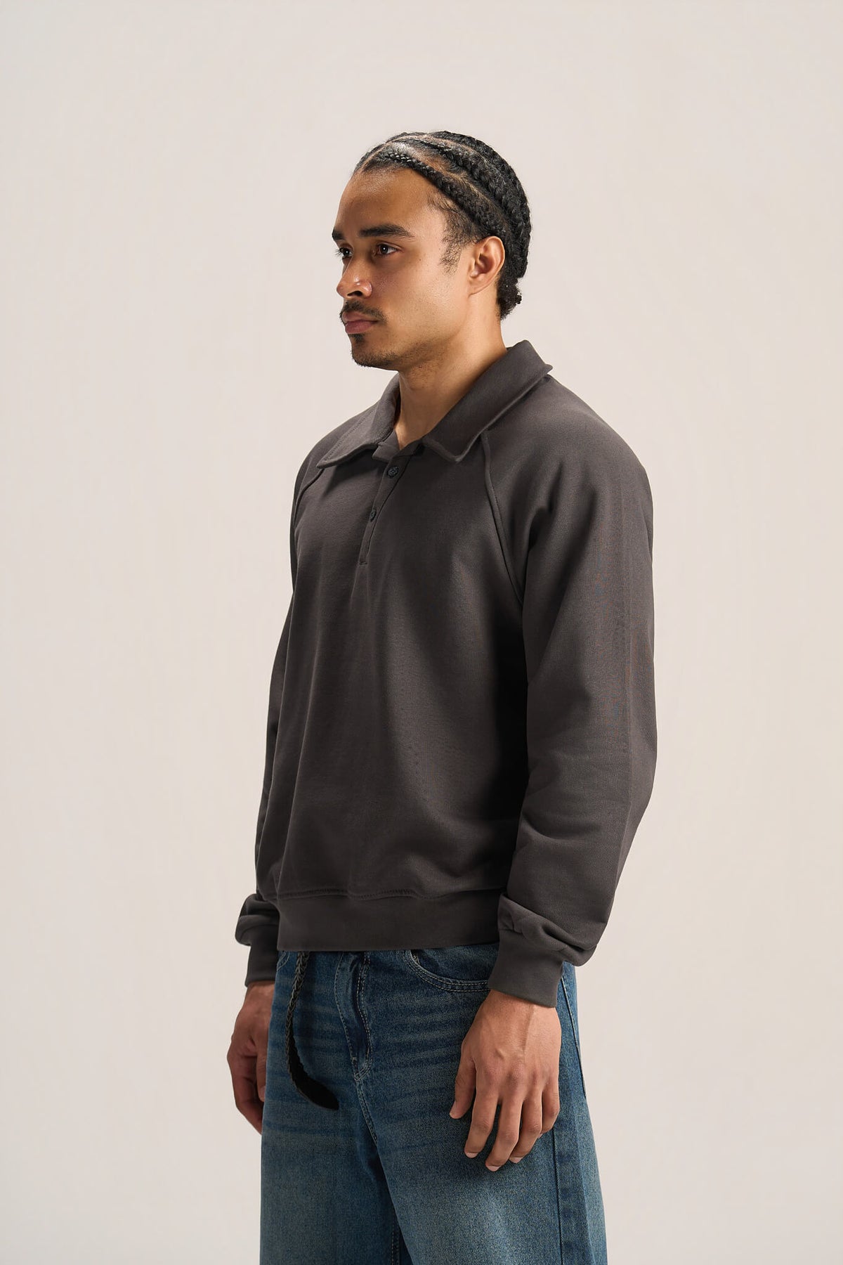 V-NECK COLLAR SWEATSHIRT
