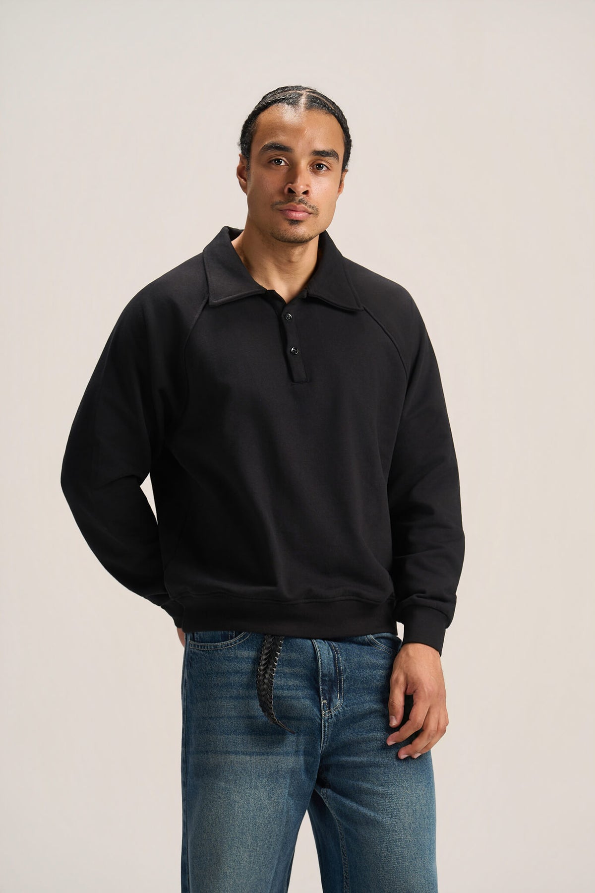 V-NECK COLLAR SWEATSHIRT