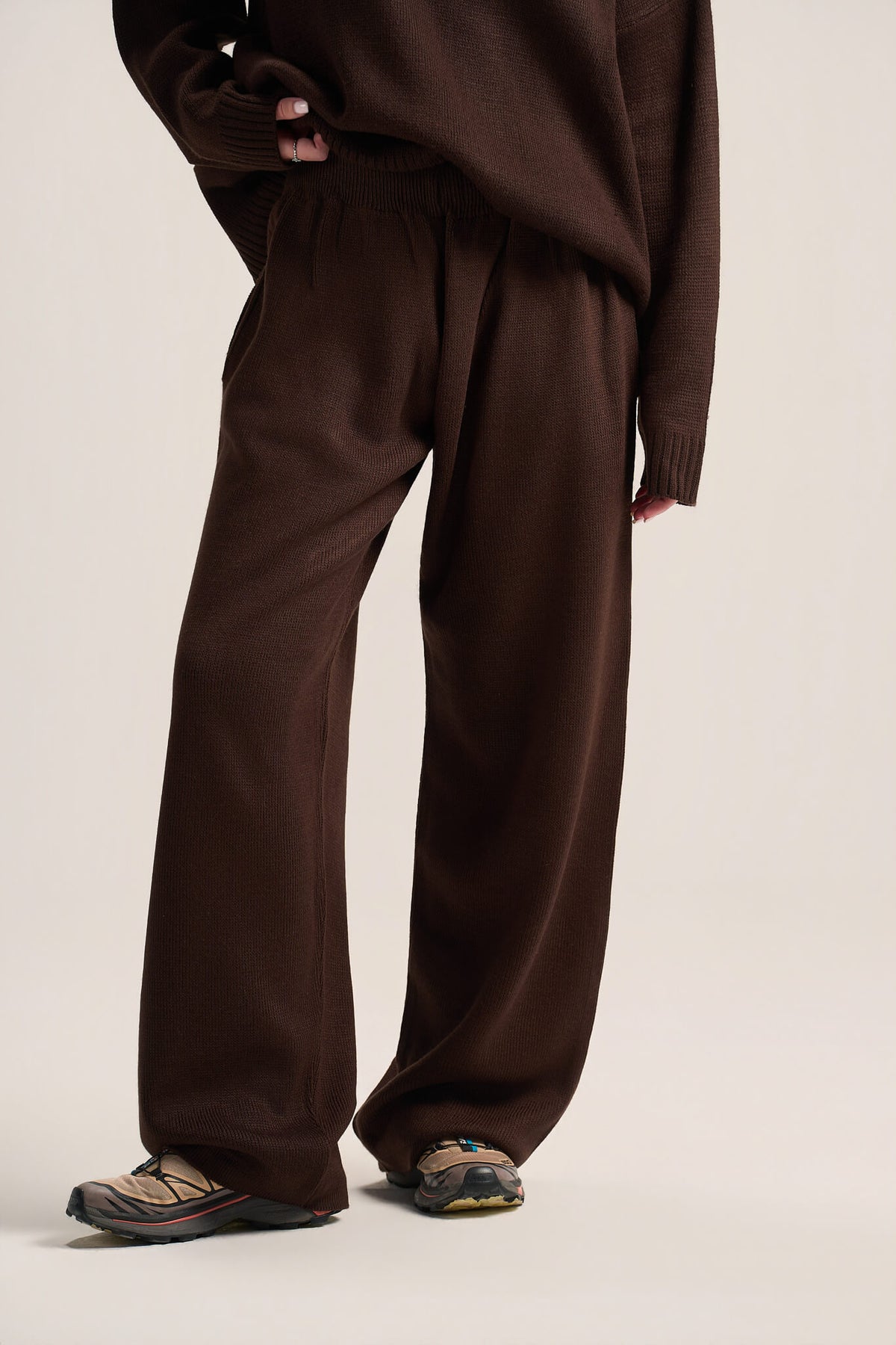 BROWN COZY KNIT PANTS