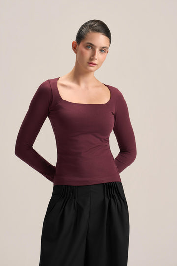 SQUARE NECK LONG SLEEVE TOP