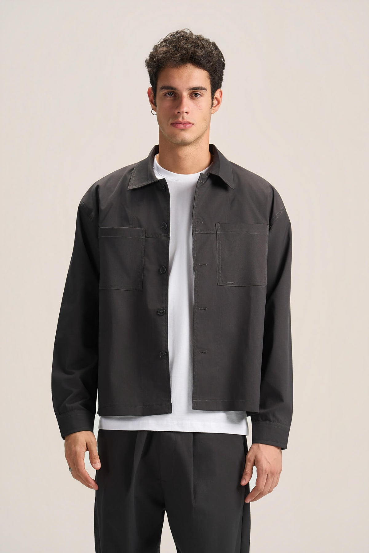 ESSENTIAL TAILORED OVERSHIRT