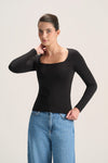 SQUARE NECK LONG SLEEVE TOP
