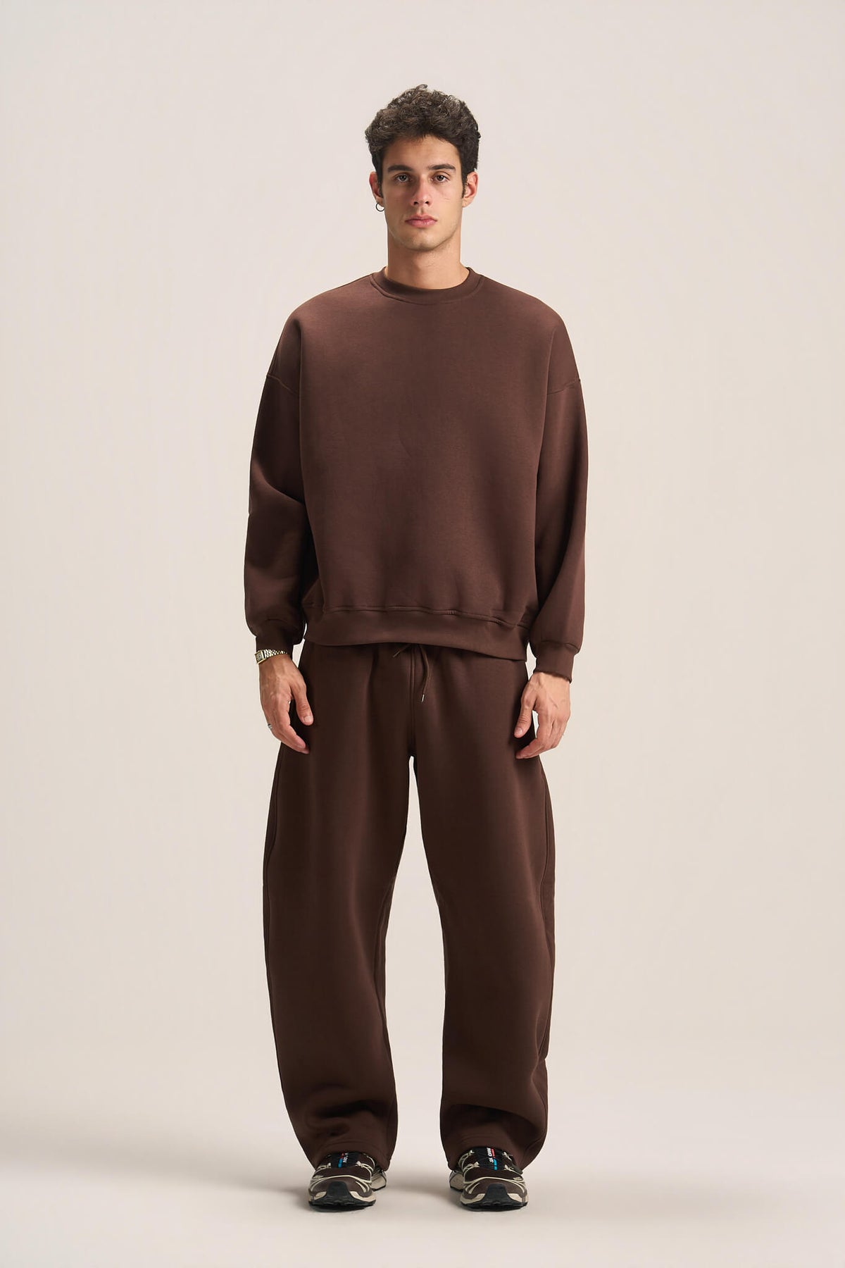 DARK BROWN BARREL FIT SWEATPANTS