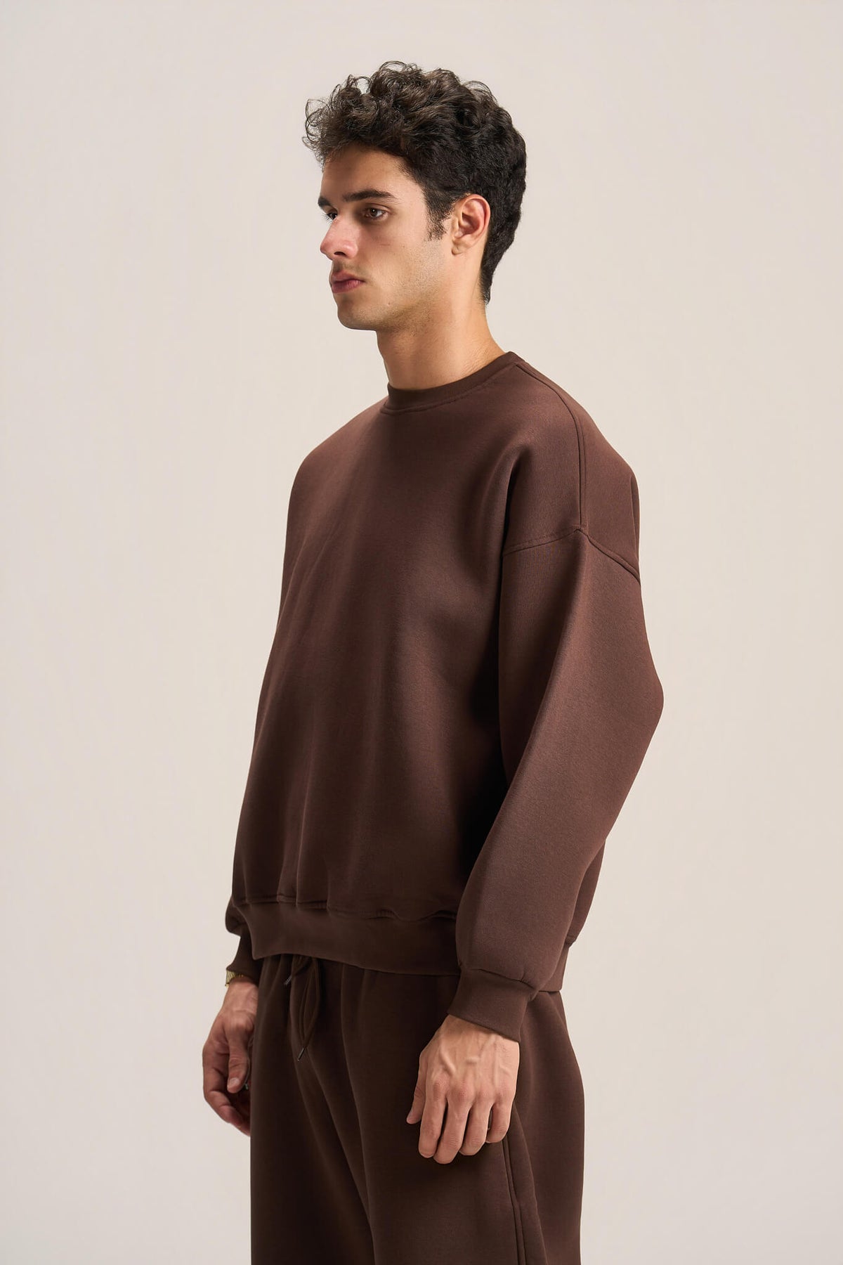 DARK BROWN BOXY-FIT CREWNECK
