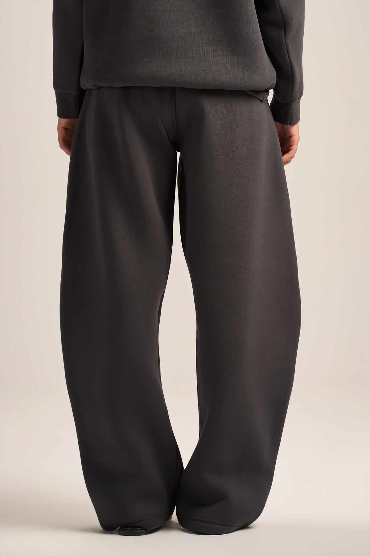 CHARCOAL GREY BARREL FIT SWEATPANTS