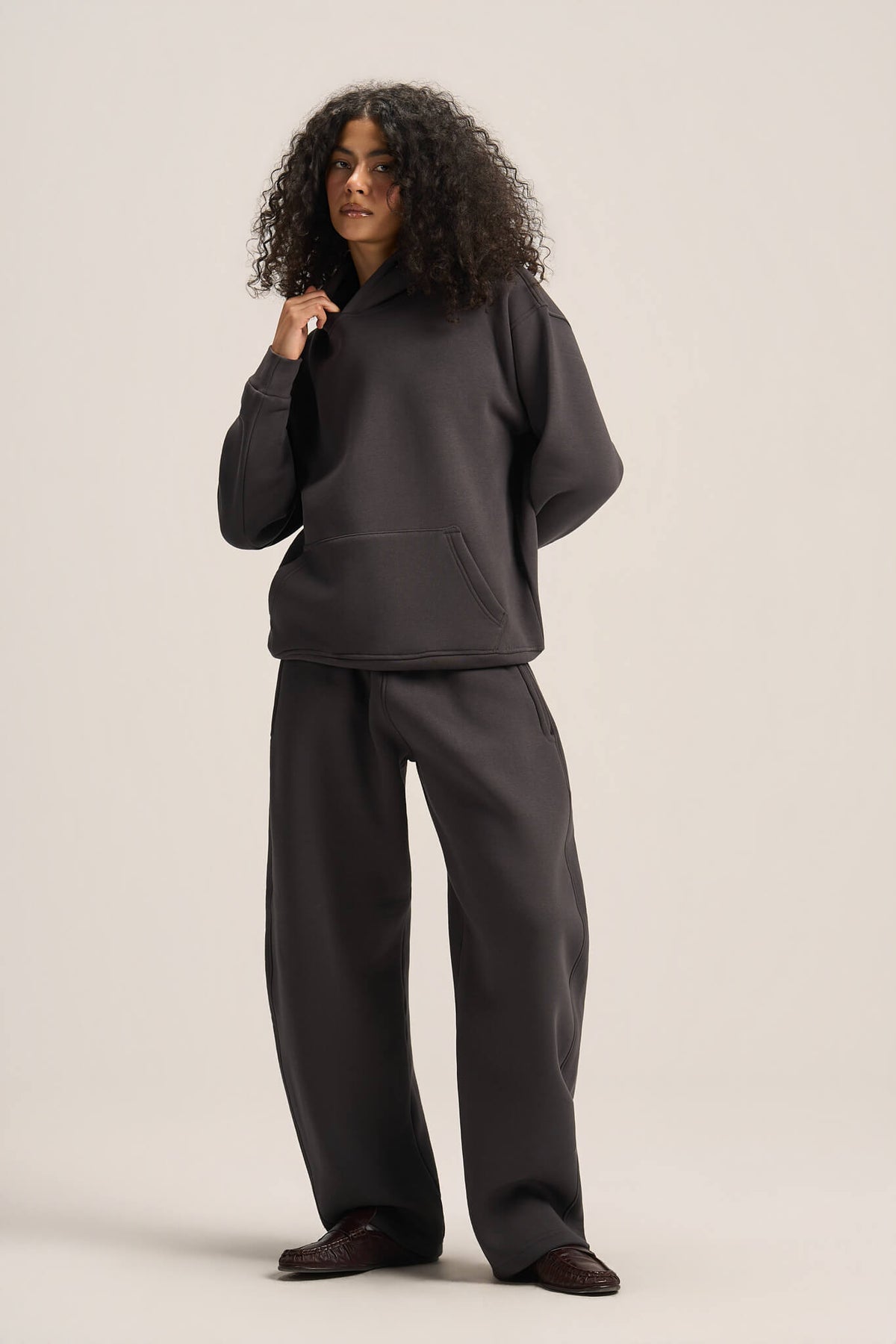CHARCOAL GREY BARREL FIT SWEATPANTS
