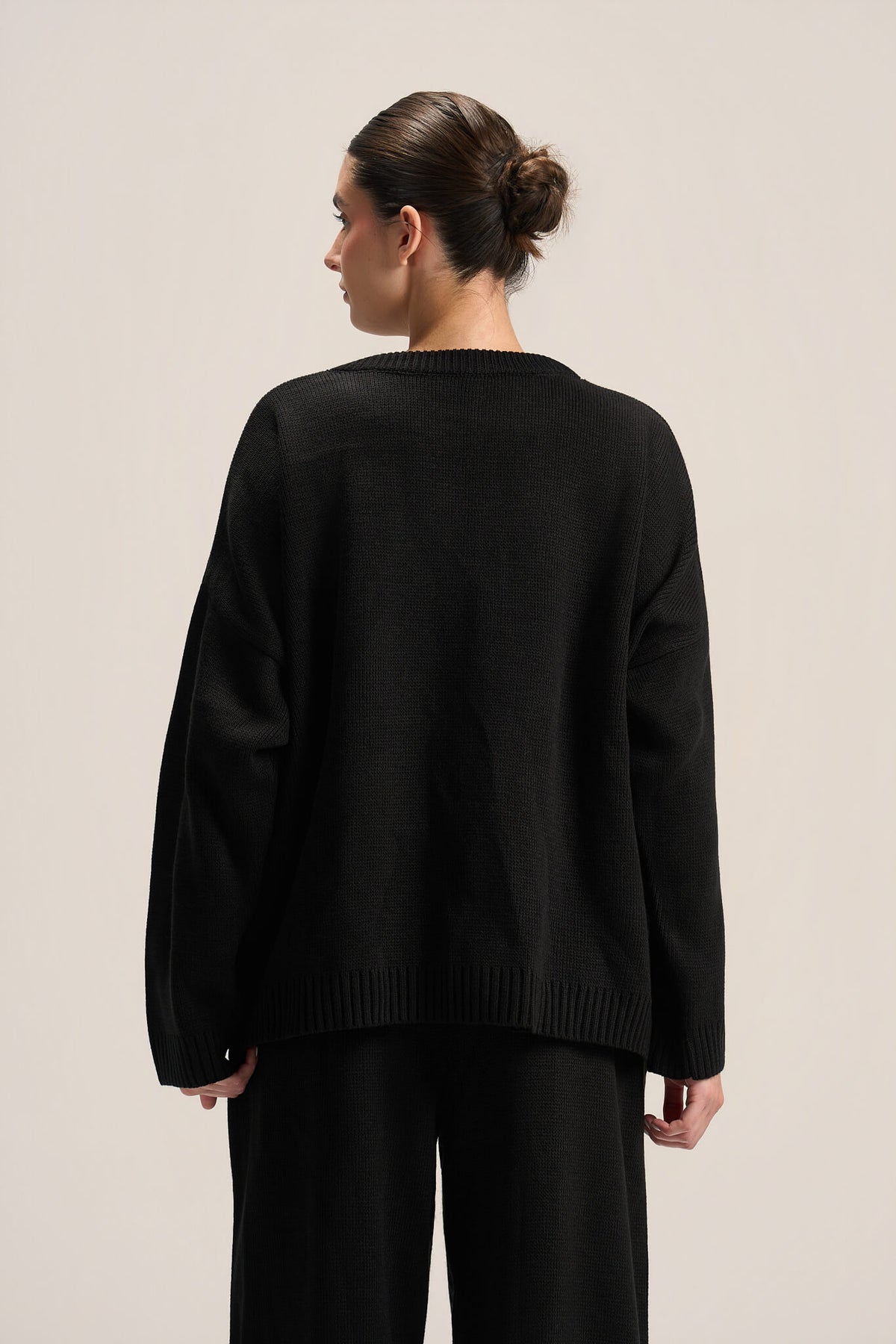 BLACK COZY KNIT PULLOVER