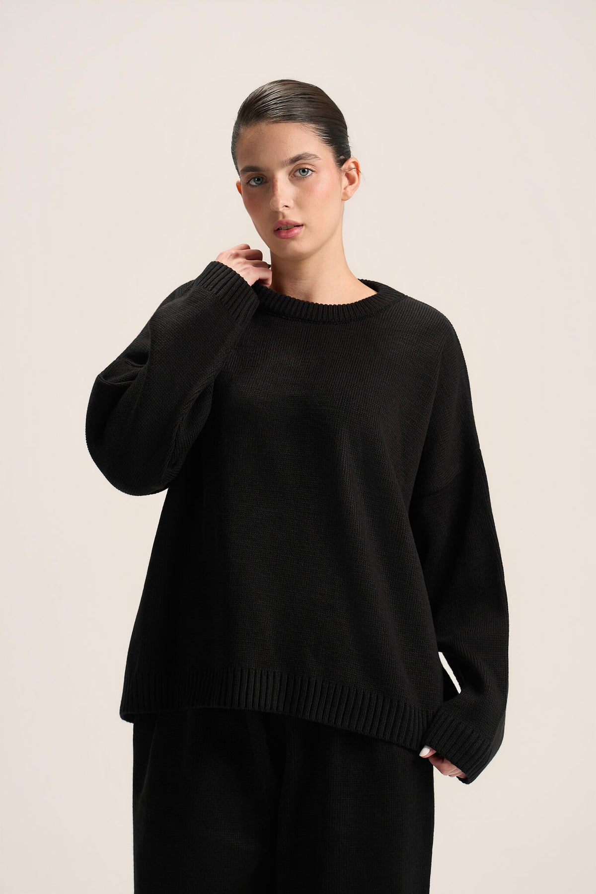 BLACK COZY KNIT PULLOVER