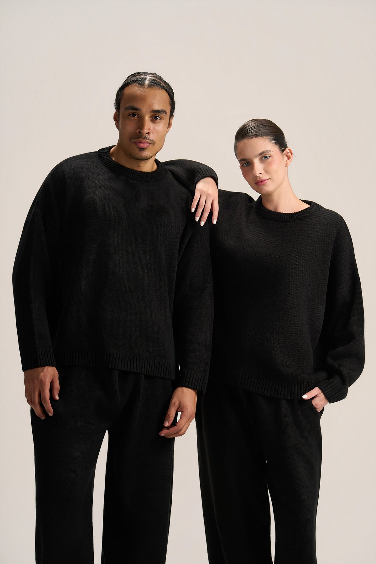 BLACK COZY KNIT PULLOVER