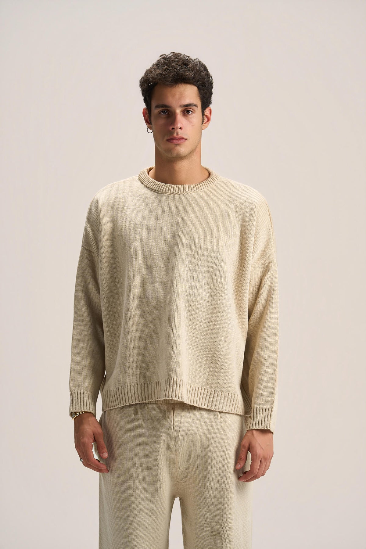 LIGHT BEIGE COZY KNIT PULLOVER