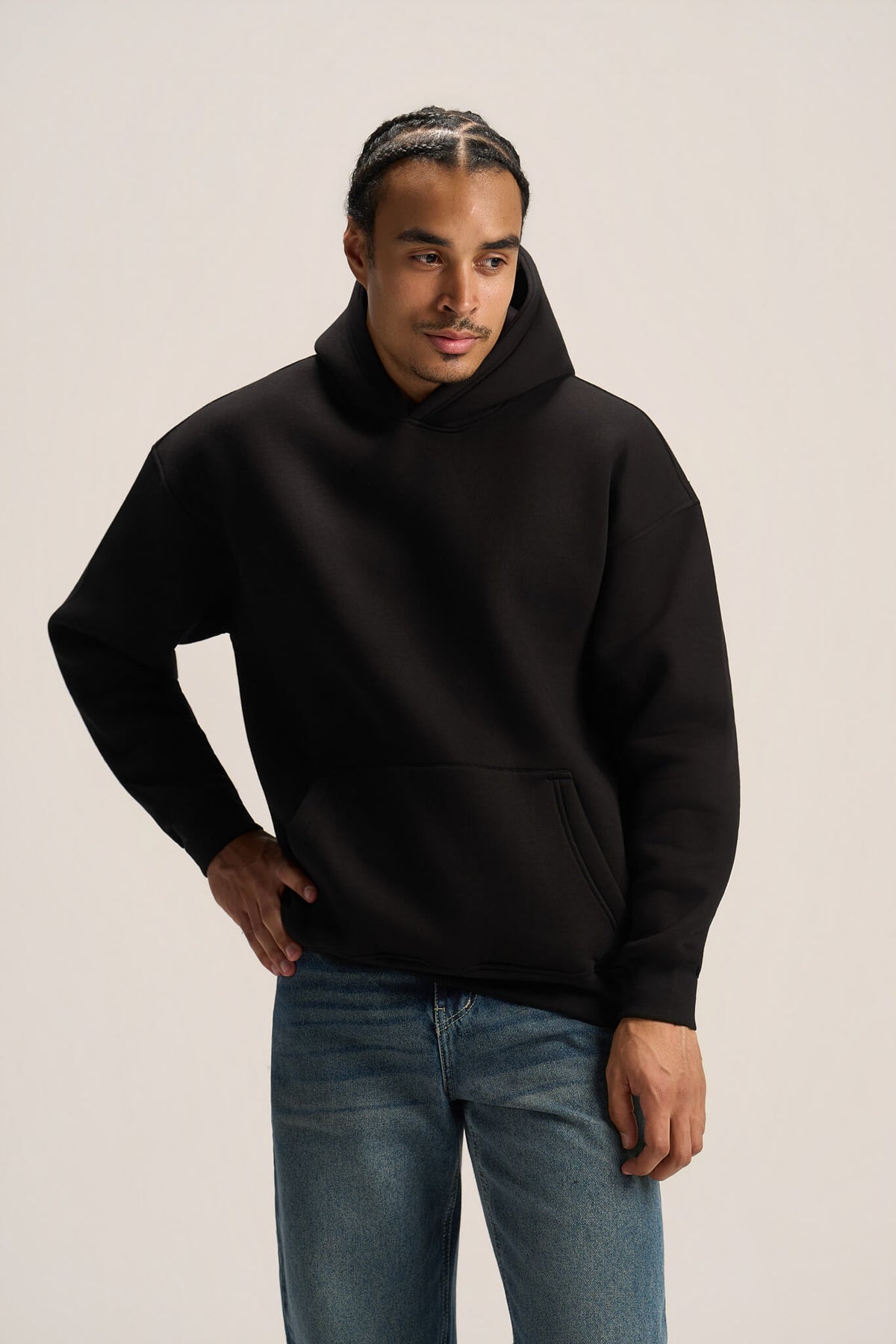 BLACK OVER-SIZED HOODIE