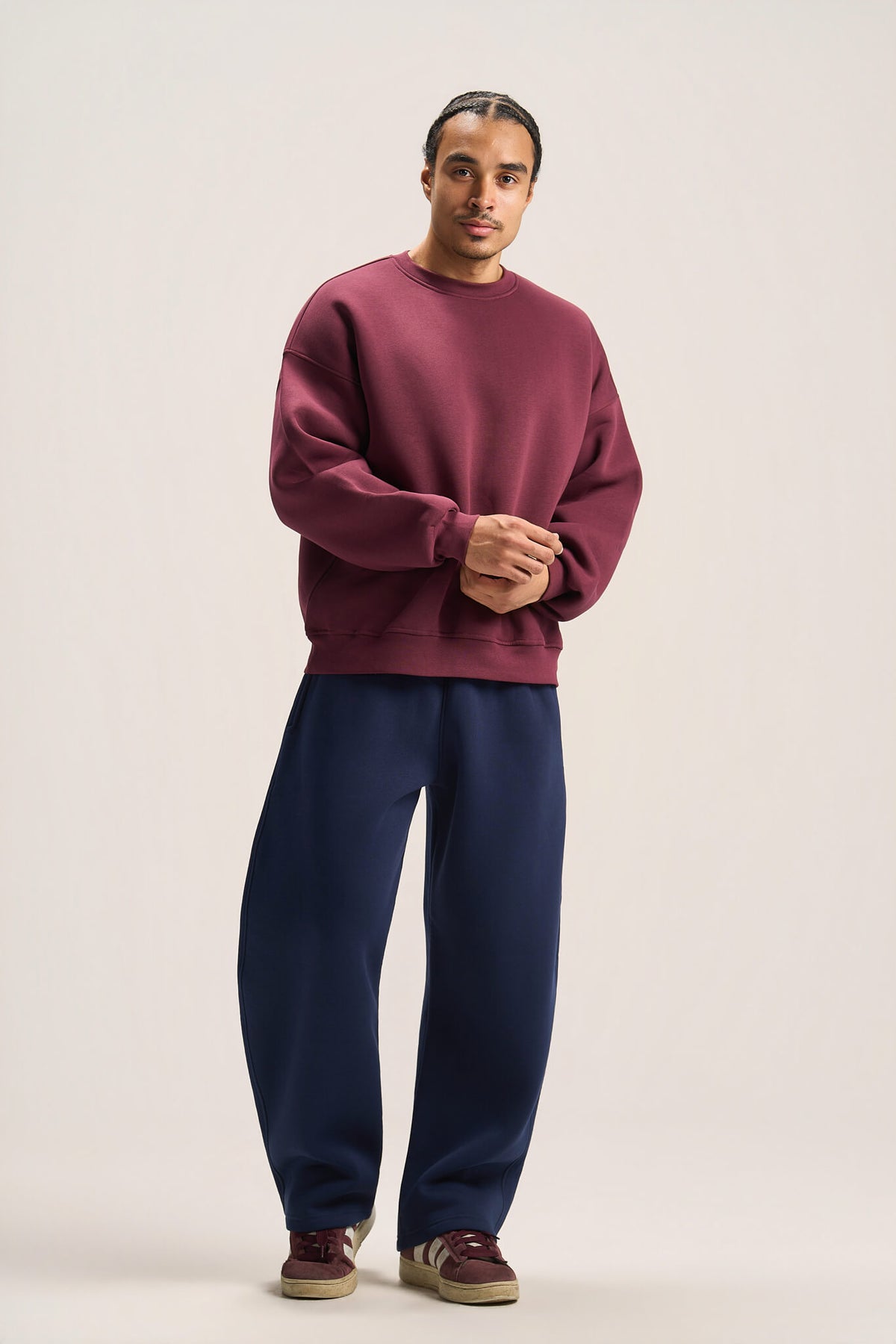NAVY BLUE BARREL FIT SWEATPANTS
