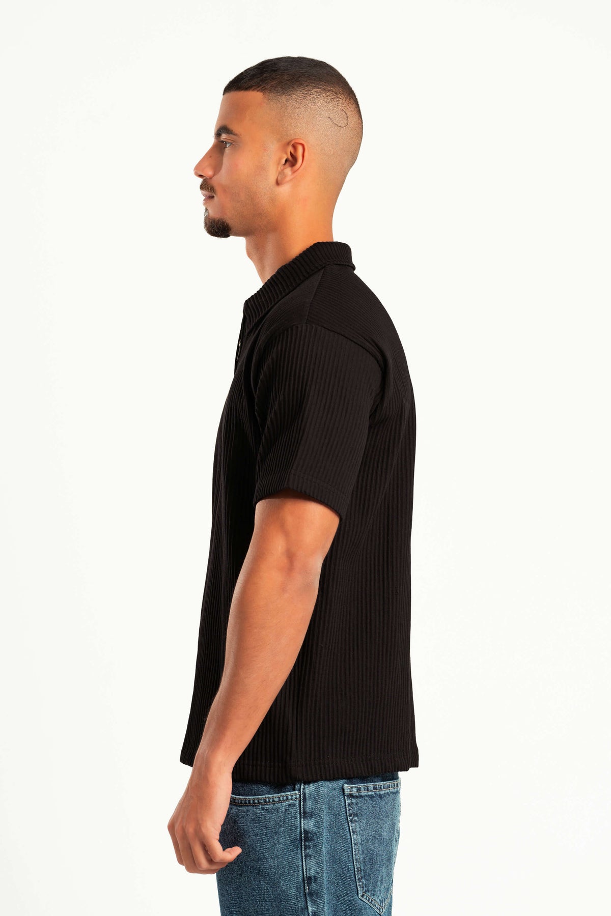 BLACK RIBBED QUARTER ZIPPER