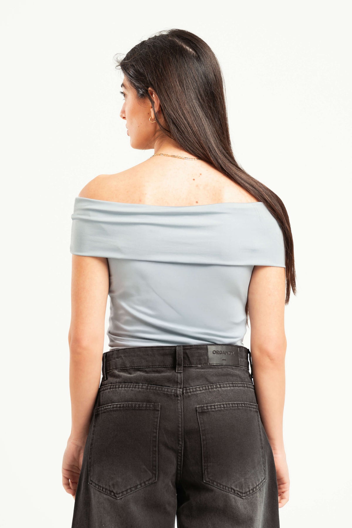 LIGHT GREY OFF-SHOULDER TOP