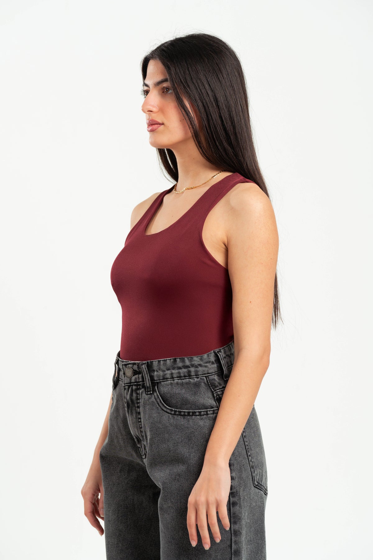 BURGUNDY SLEEVELESS TOP