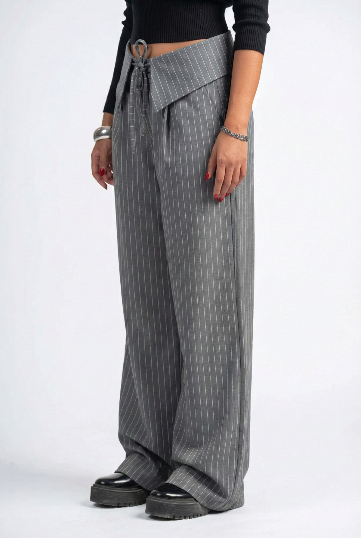GREY PINSTRIPE TIE PANTS