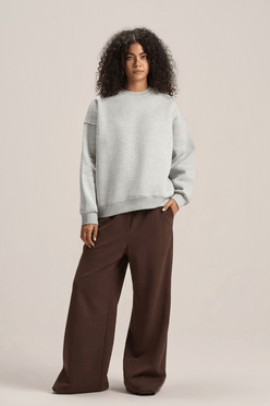 STUDDED OVERSIZED SWEATPANTS