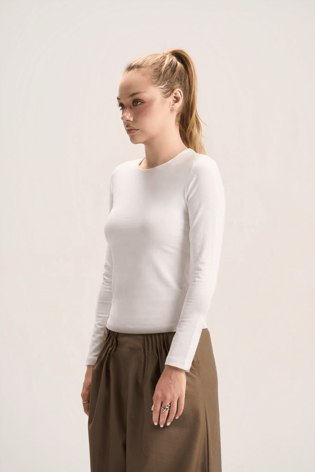 ROUND NECK LONG SLEEVE TOP