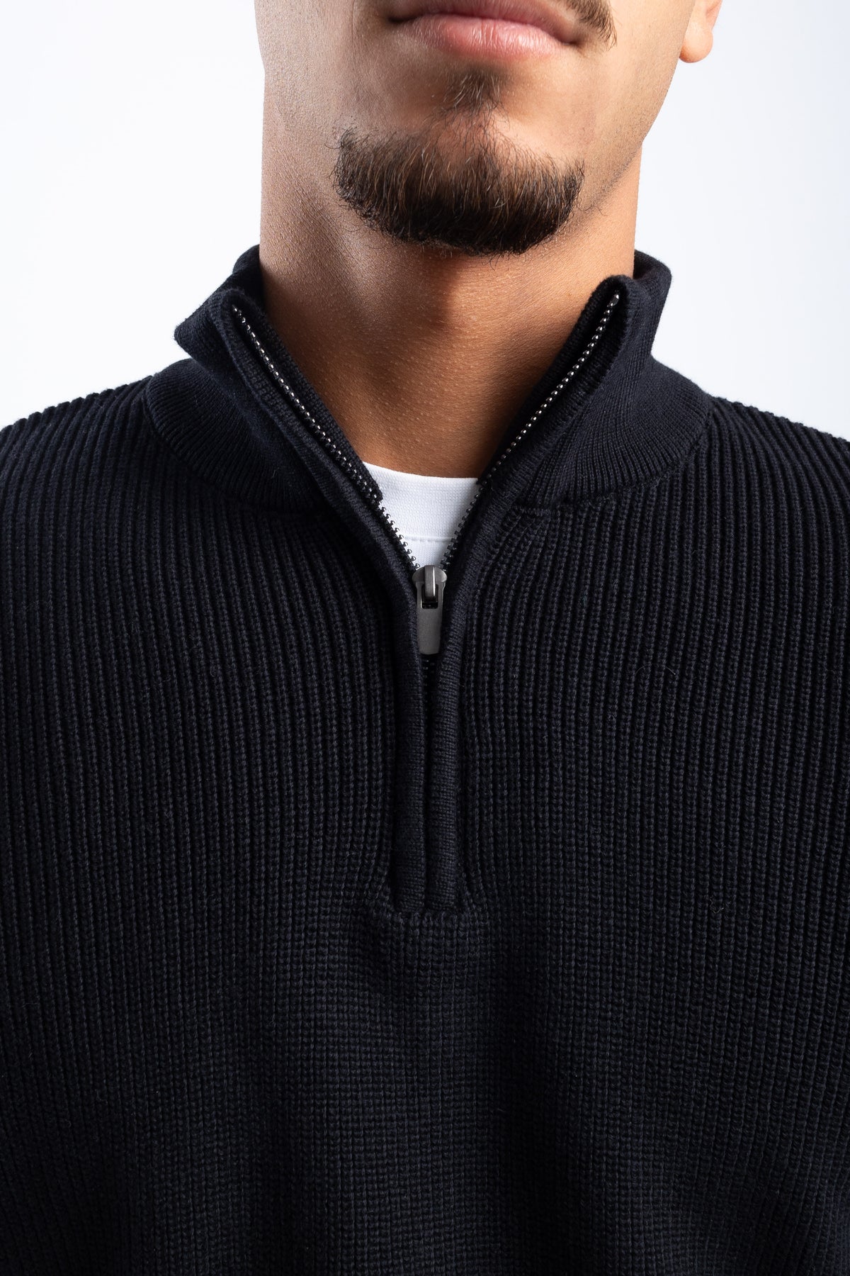 BLACK KNITTED QUARTER ZIP
