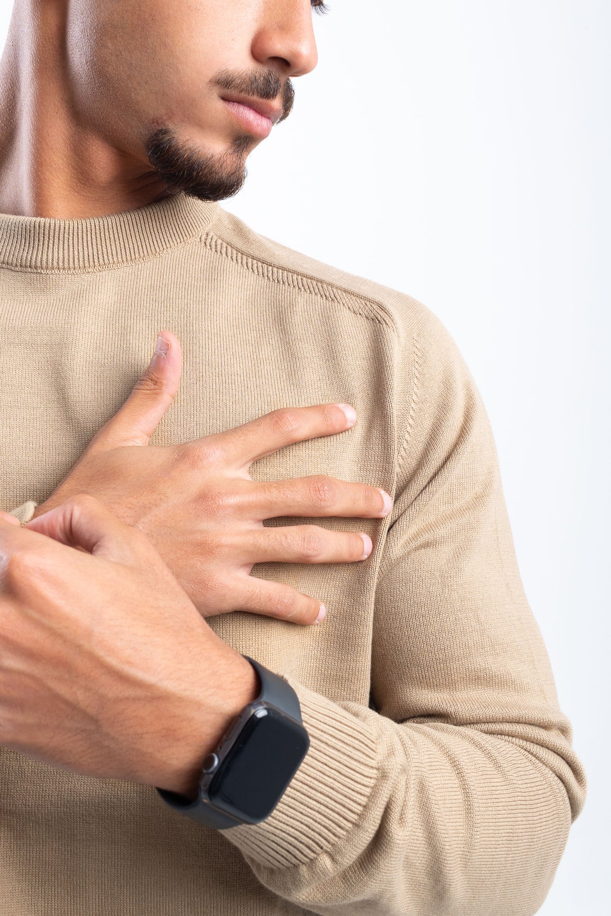 BEIGE STITCHED KNITTED CREWNECK